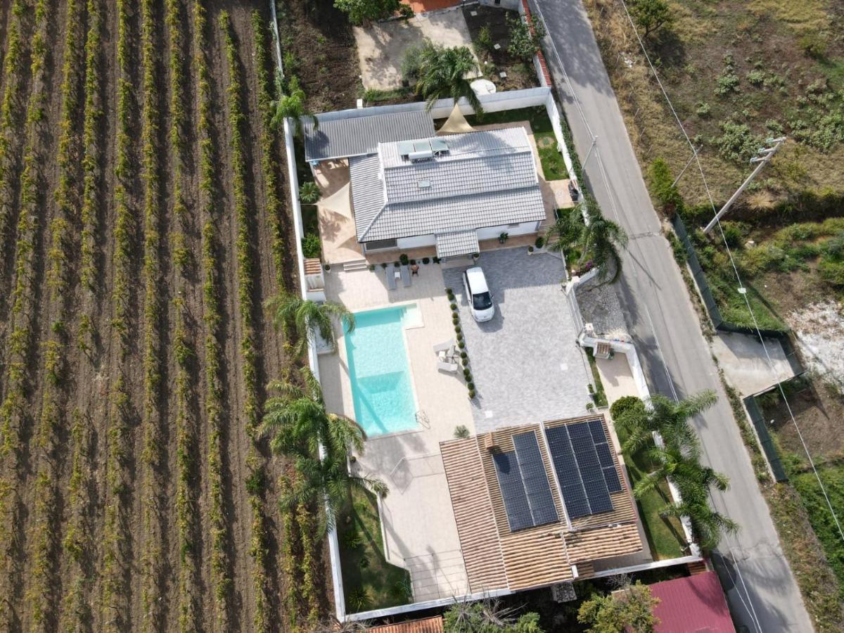 Villa Roby Trappeto  Eksteriør billede